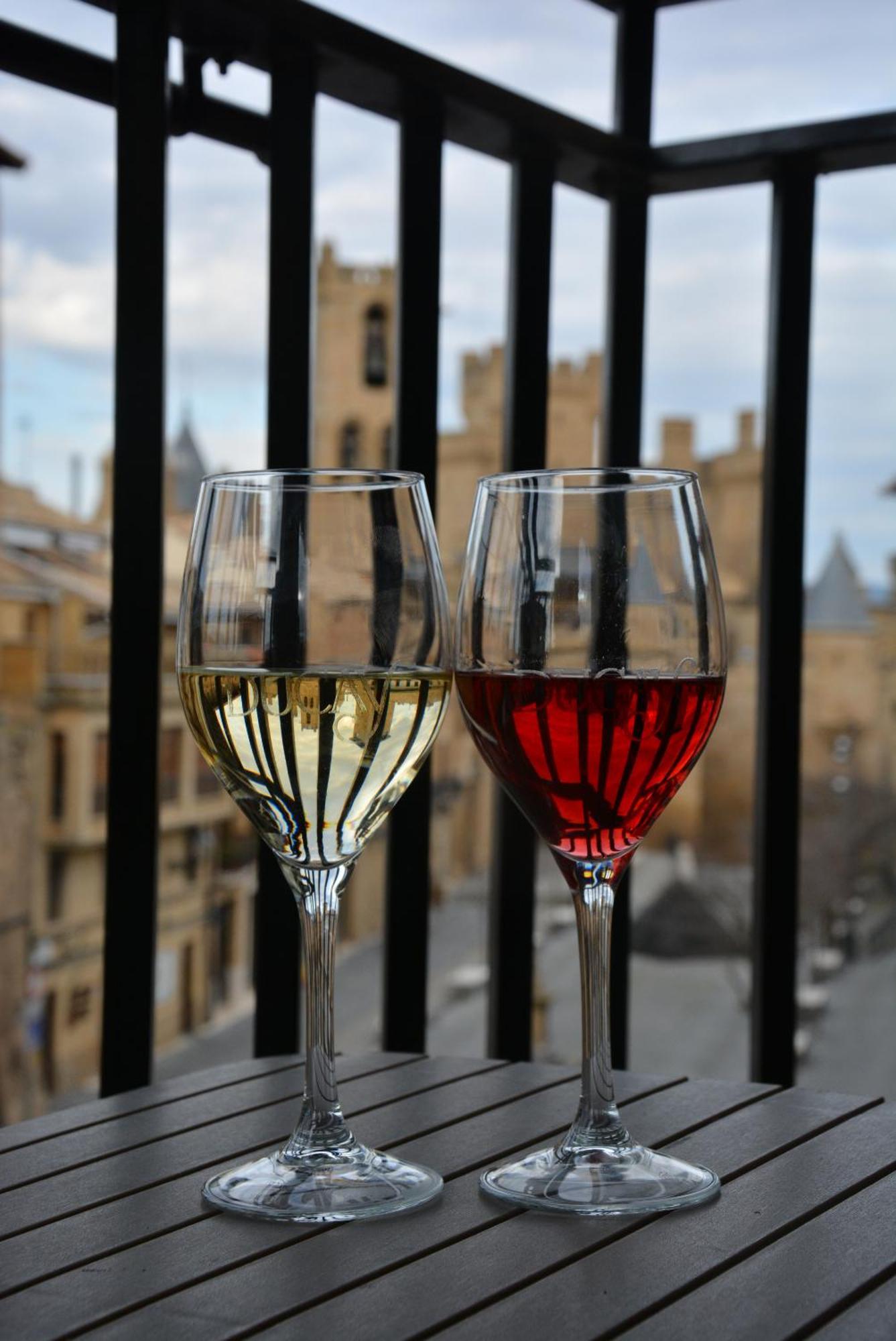 Hotel&Bar Ducay Olite Exterior foto