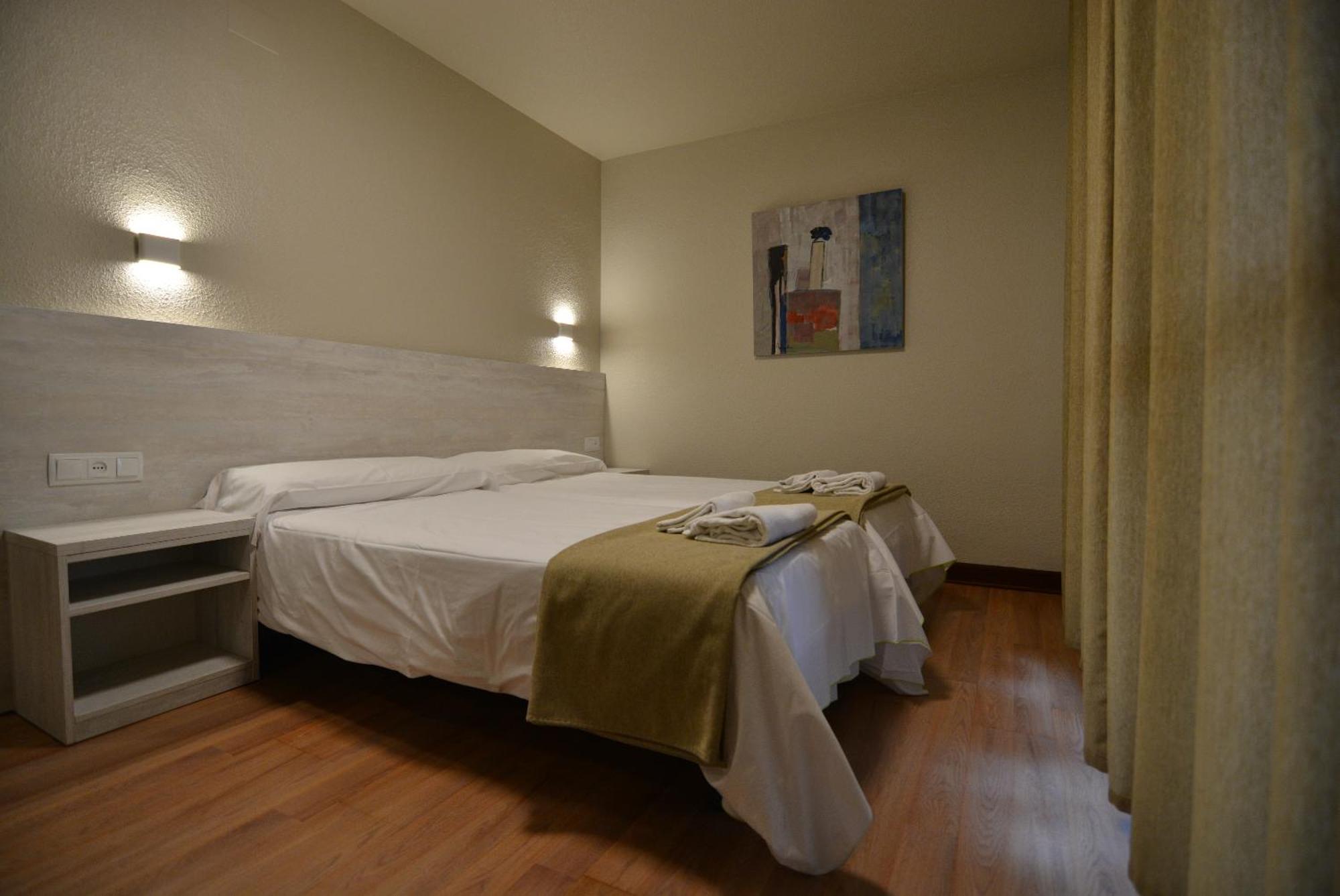 Hotel&Bar Ducay Olite Exterior foto